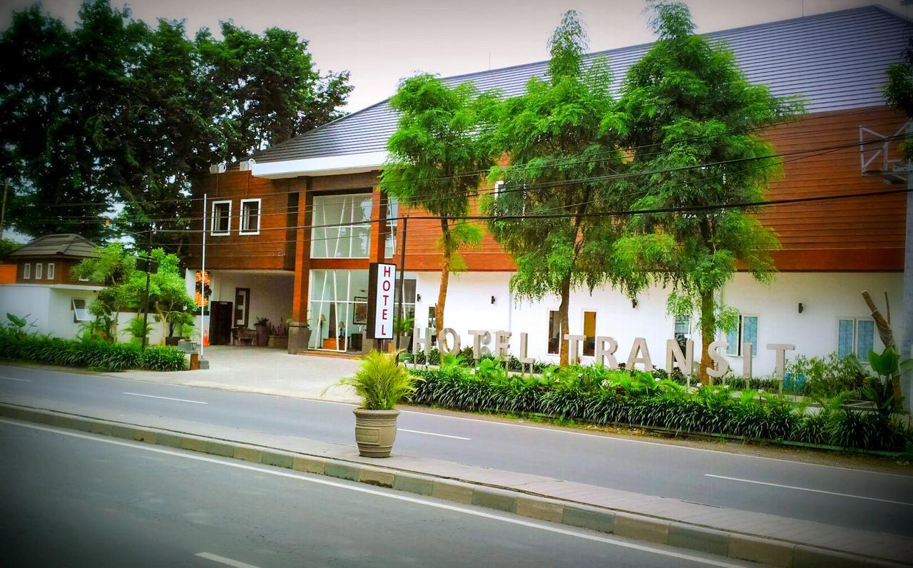 Hotel Transit Pasuruan Luaran gambar